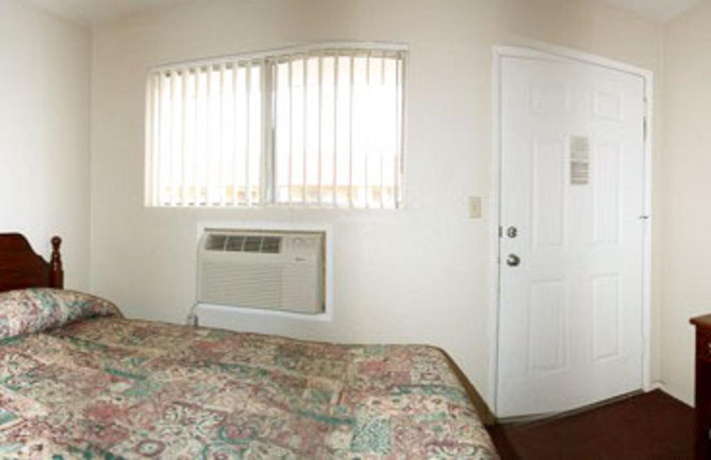 Sunset Inn And Suites Δυτικό Σακραμέντο Δωμάτιο φωτογραφία